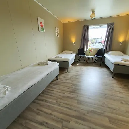 Johs. H. Giaever Hostel Henningsvaer